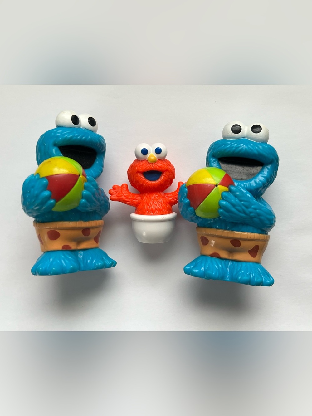 Sesame Street Cookie Monster Bath Squeeze Squirter Toys + Elmo Bath Toy